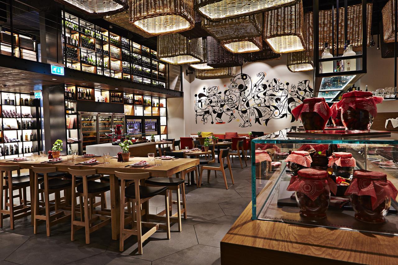 Aspen Chalets By Kempinski Hotel Mall Of The Emirates Dubai Exterior photo